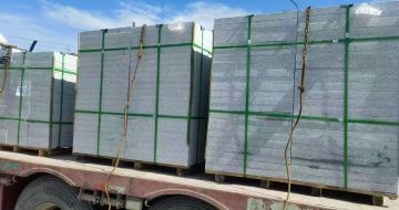 巴彦淖尔 芝麻白花岗岩地铺石装车日常