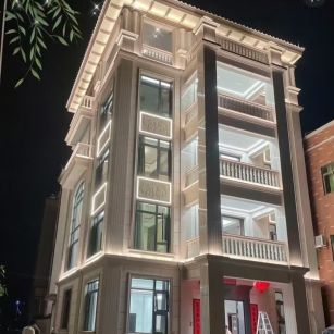 巴彦淖尔 芝麻白花岗岩别墅外墙夜间效果