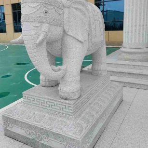 巴彦淖尔 白麻花岗岩动物异形石雕-大象