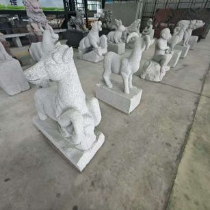巴彦淖尔 芝麻白花岗岩造型立体雕刻——十二生肖