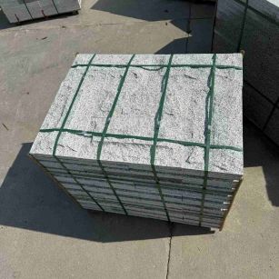 巴彦淖尔 白麻花岗岩石材自然面蘑菇石成品