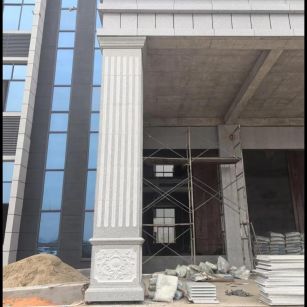 巴彦淖尔 芝麻白光面花岗岩门楼大柱（罗马柱）配雕花底座