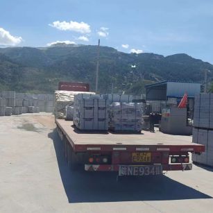 巴彦淖尔 芝麻白仿形路沿石，直形路沿石