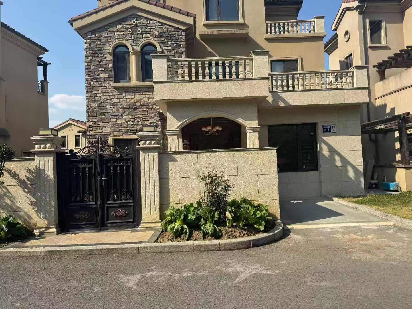 巴彦淖尔黄金麻别墅案例展示