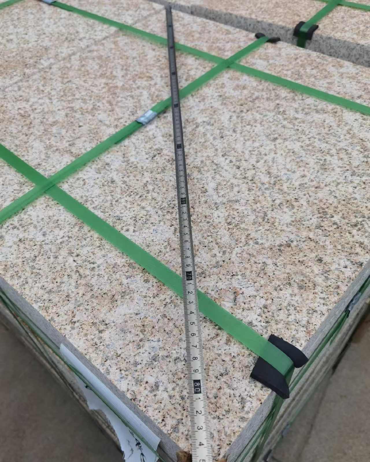 巴彦淖尔 黄金麻火烧面地铺石