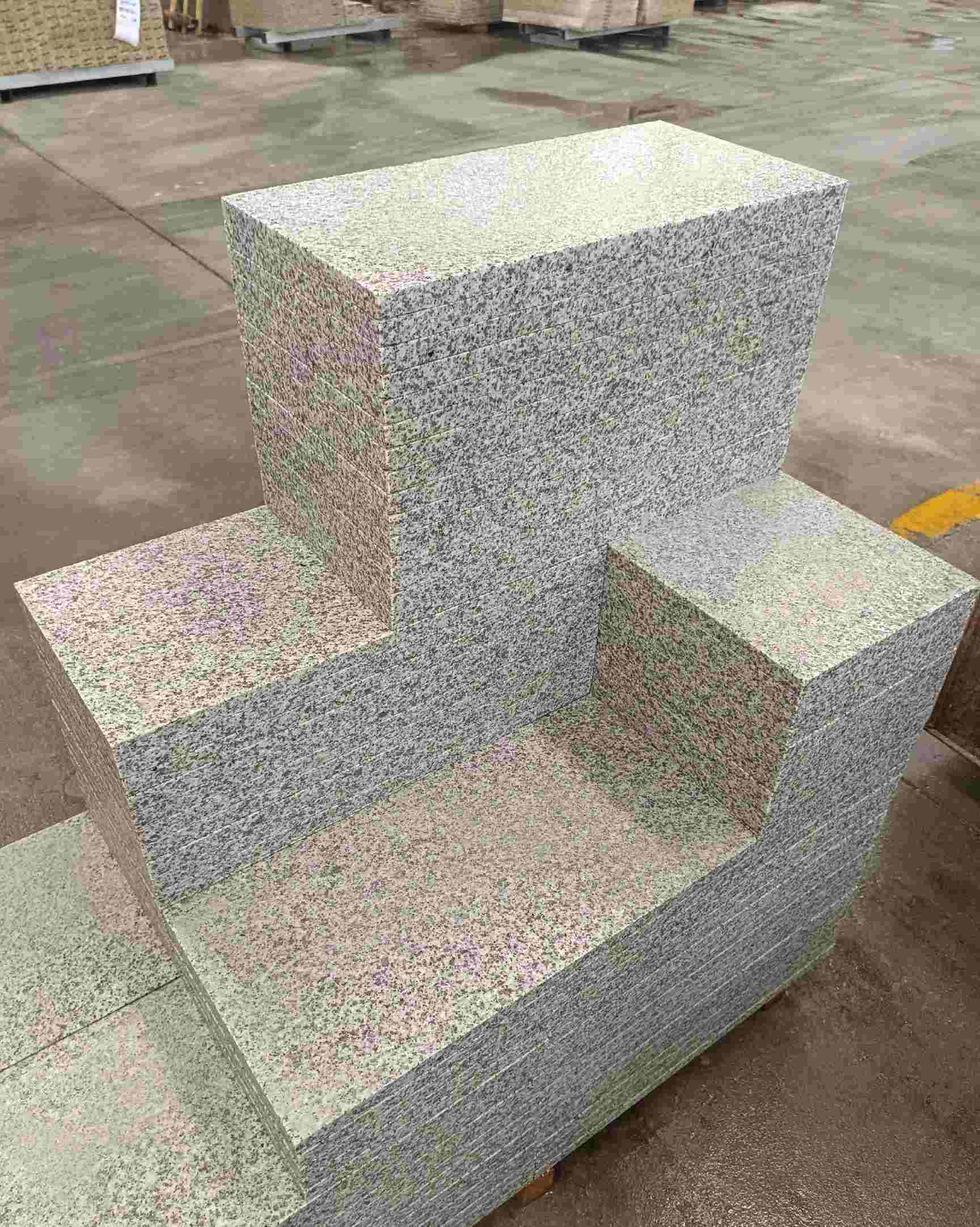 巴彦淖尔 白麻花岗岩荔枝面地铺石