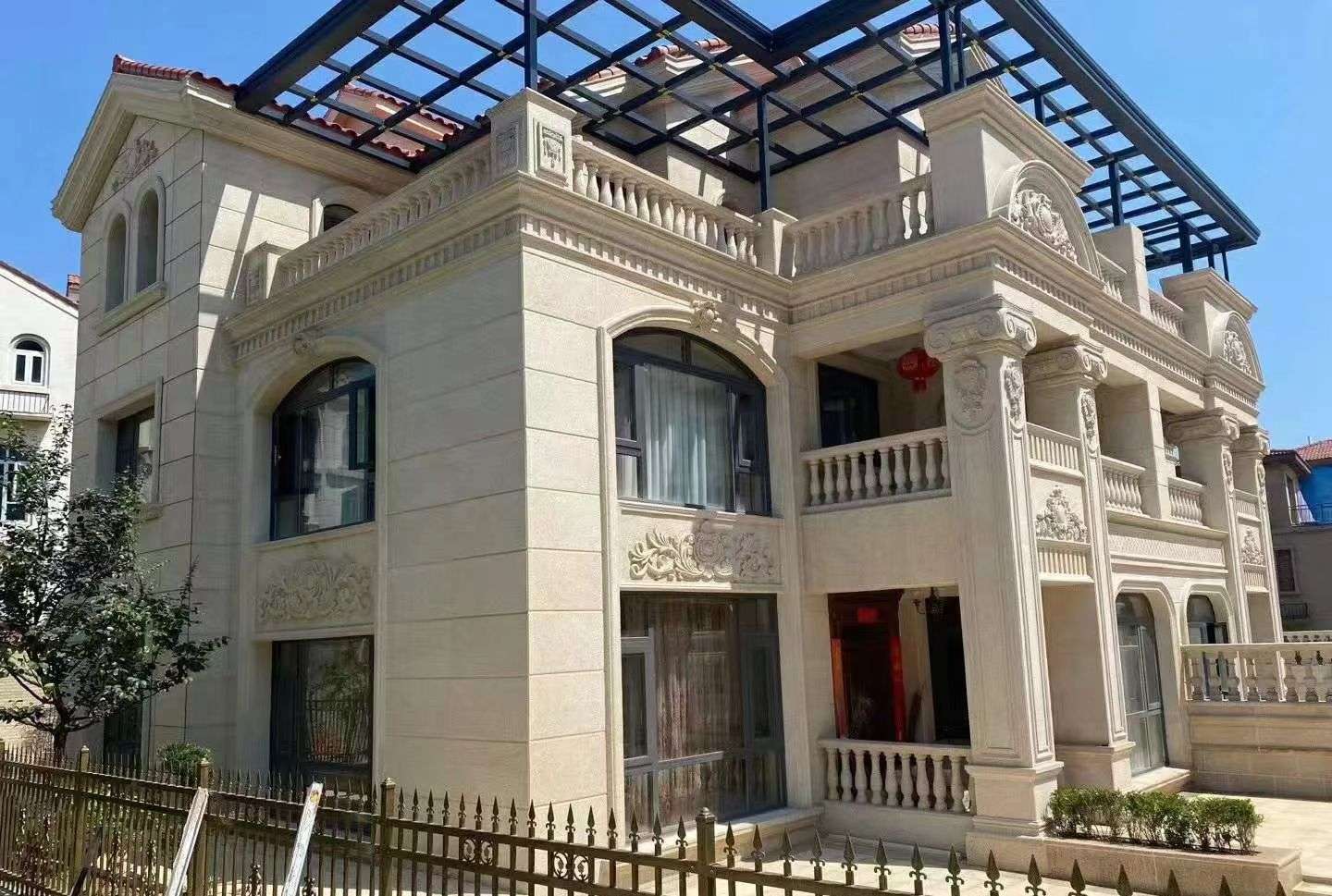 巴彦淖尔 黄金麻花岗岩荔枝面别墅外墙干挂