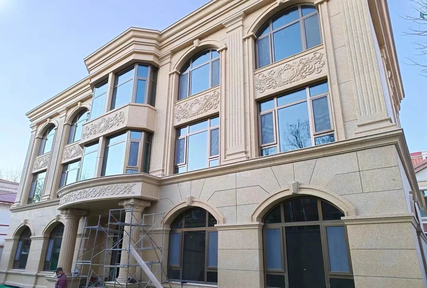 巴彦淖尔 黄金麻花岗岩别墅外墙干挂