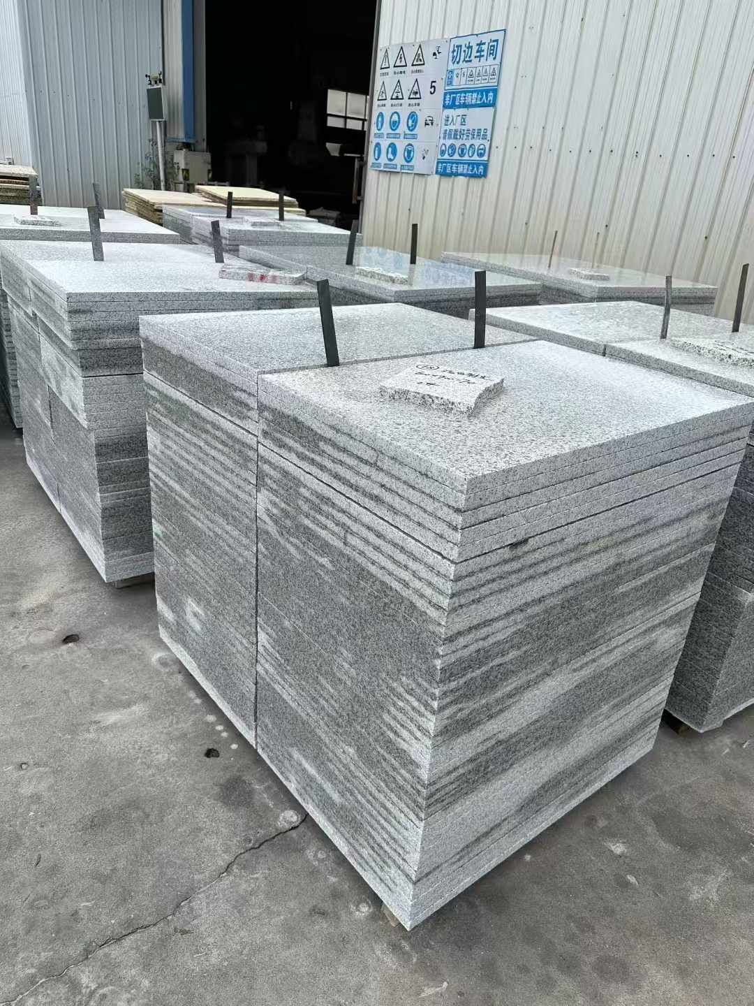 巴彦淖尔 白麻光面干挂成品