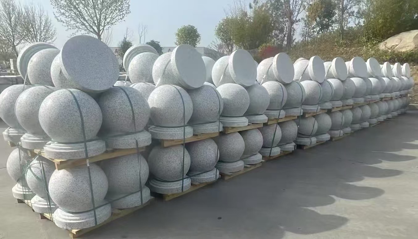 巴彦淖尔 白麻花岗岩石材圆球，石球，挡车球，隔离球，景观石球，风水球等