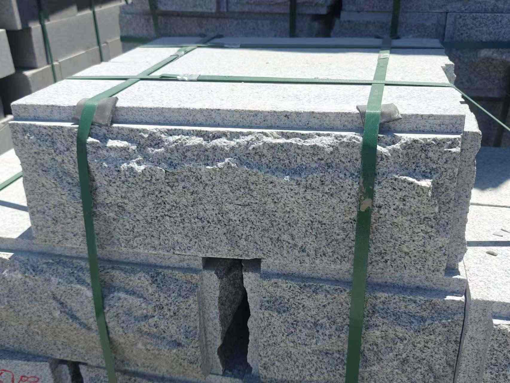 巴彦淖尔 芝麻白花岗岩自然面成品