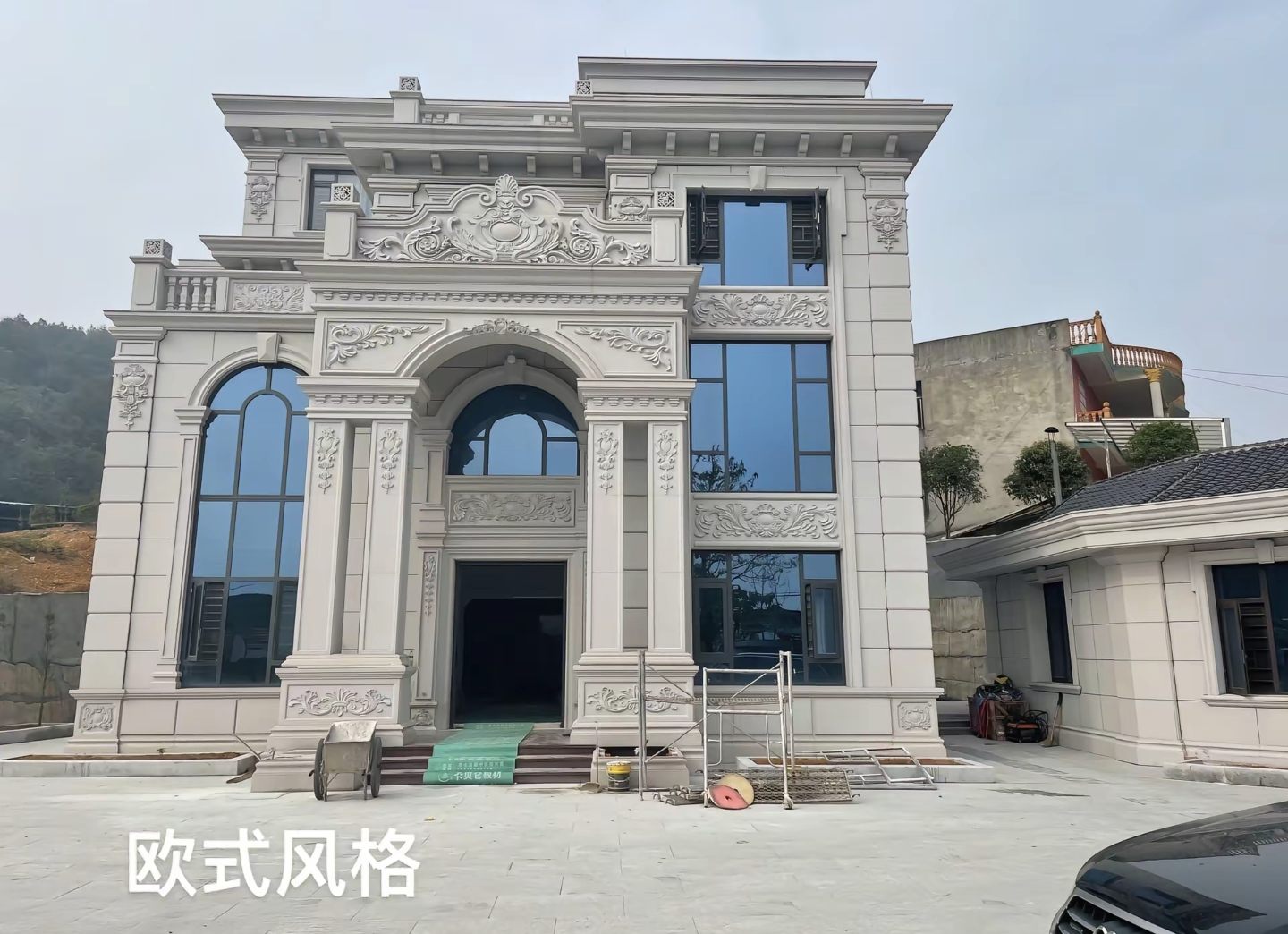 巴彦淖尔 白麻花岗岩别墅外墙干挂