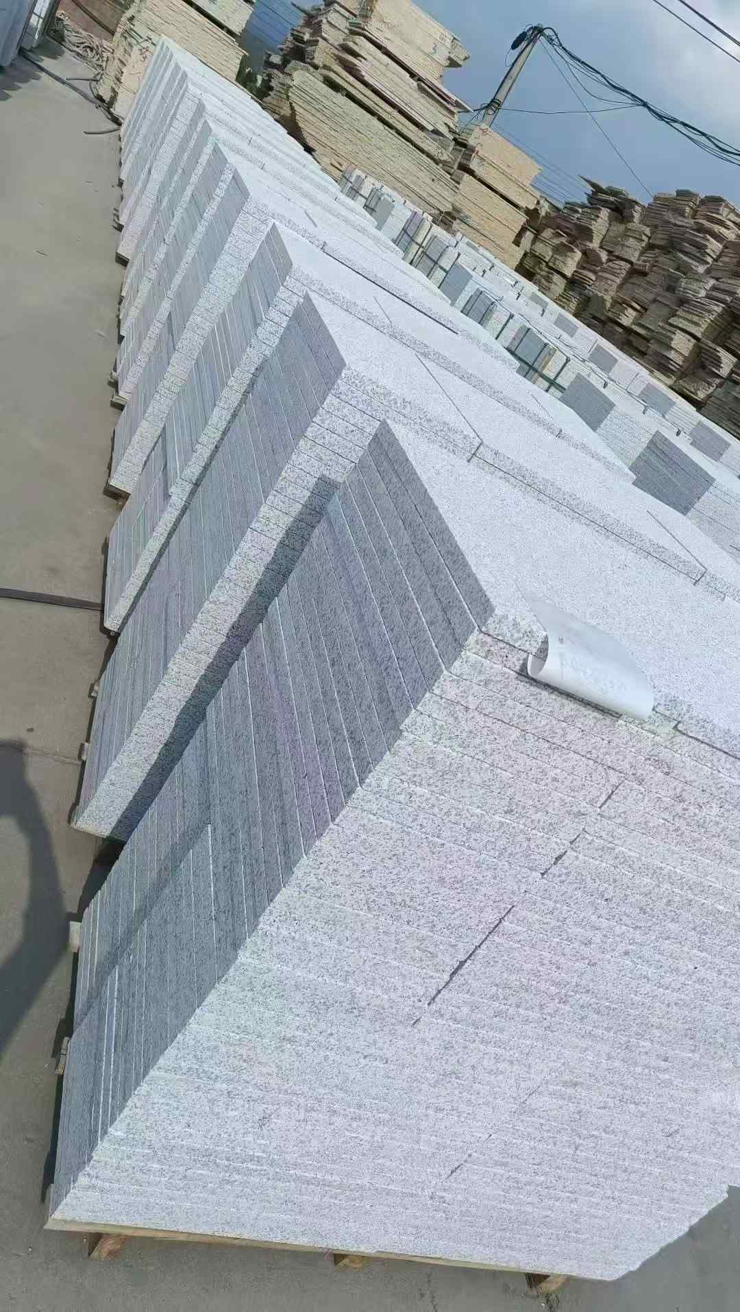 巴彦淖尔 白麻荔枝面花岗岩地铺石